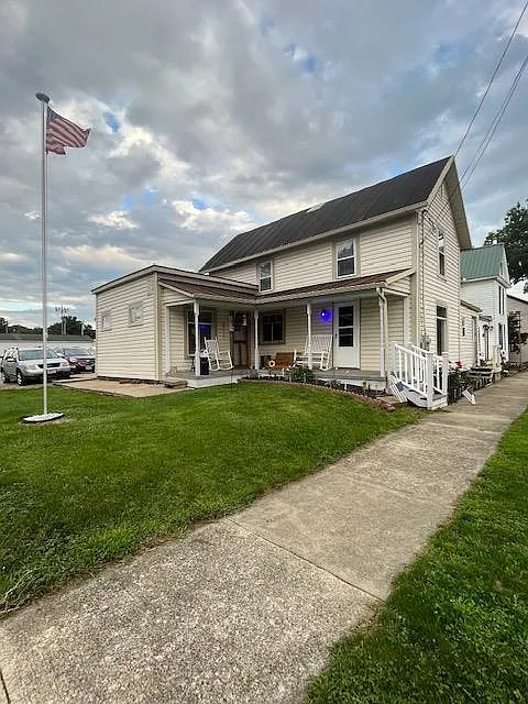 Single family home on S High Street in Jeromesville, OH